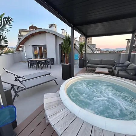 Panoramic Attico Con Jacuzzi Privata *