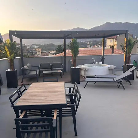 Panoramic Attico Con Jacuzzi Privata Terni