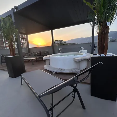 Apartmán Panoramic Attico Con Jacuzzi Privata *