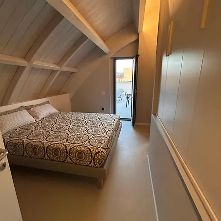 Panoramic Attico Con Jacuzzi Privata Apartamento *