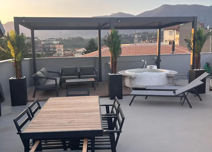 Panoramic Attico Con Jacuzzi Privata Terni