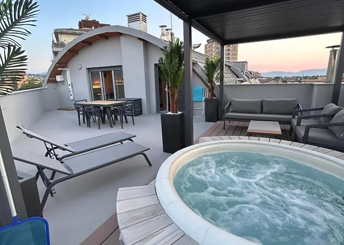 Panoramic Attico Con Jacuzzi Privata * Terni